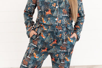 Close-up of the Woodland Wonder women's pajama set waist and pocket detail