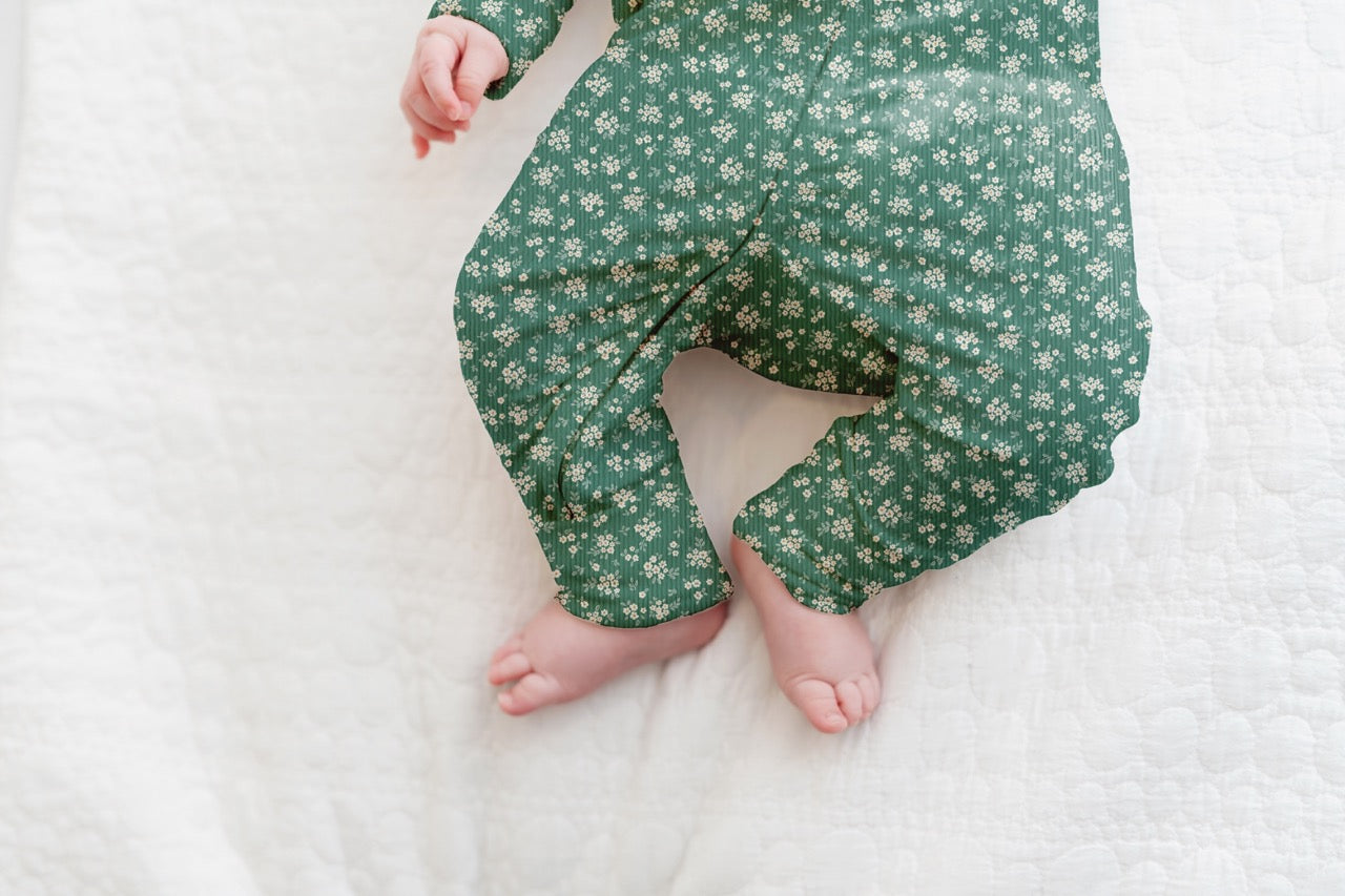 Green Daisy Ribbed Zip Pajamas