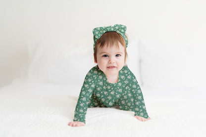 Green Daisy Ribbed Zip Pajamas